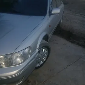 Toyota Camry 2001