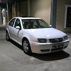Volkswagen Bora 2004
