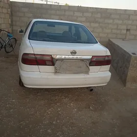 Nissan Sunny 1999