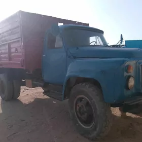 Gaz 53 1990