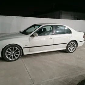 BMW E39 2002
