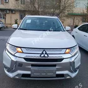 Mitsubishi Outlander 2022