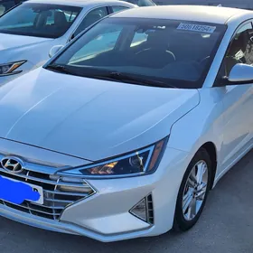 Hyundai Elantra 2019
