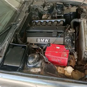 BMW 520 1989
