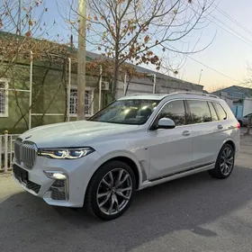 BMW X7 2022