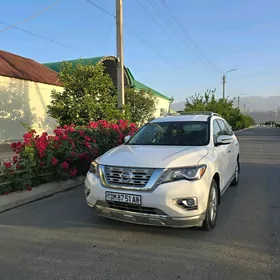 Nissan Pathfinder 2020