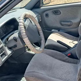 Suzuki Esteem 2000