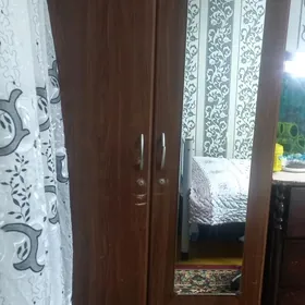 ПРОДАМ ШИФОНЬЕР