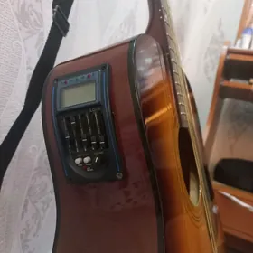 Gitara Yamaha f310