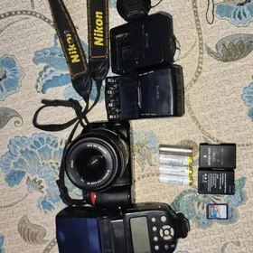 NİKON 3100