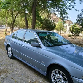 BMW E39 2003