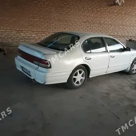 Nissan Maxima 1995