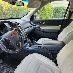 Ford Explorer 2019