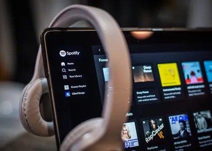 Spotify-yň ulanyjylarynyň sany 678 milliona ýetdi. Olar hyzmata 4,2 mlrd ýewro girdeji getirdi