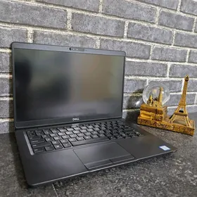 Dell i7 8TH/ Ram 8GB / 256Gb