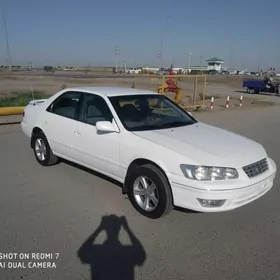 Toyota Camry 2001