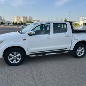 Toyota Hilux 2013