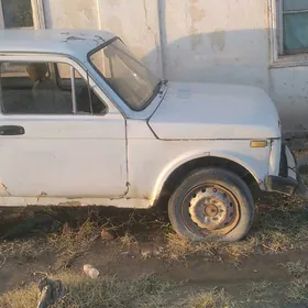 Lada Niva 1988