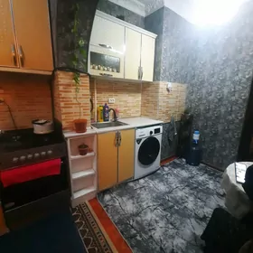 3kom 1etaj 9mkr Aýtakow