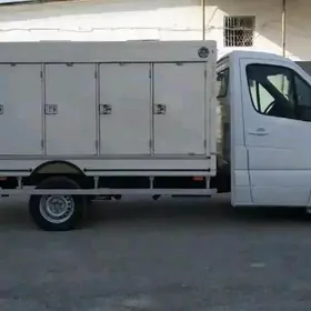 Mercedes-Benz W212 2008