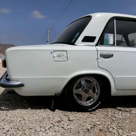 Lada 2104 1980