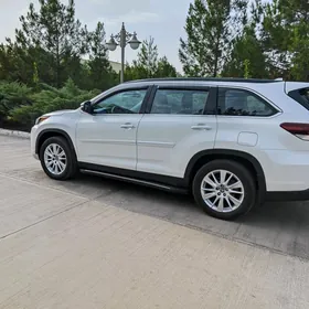 Toyota Highlander 2019