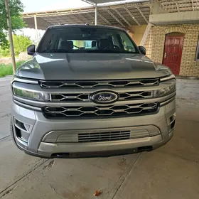 Ford Expedition 2022