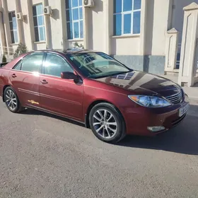 Toyota Camry 2004