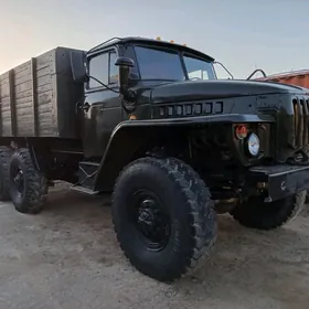 Ural 4320 1984