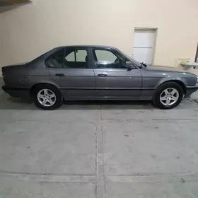 BMW 525 1992