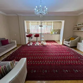 Centr 2 v 3 kom. 3 etaj 86m²