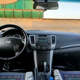 Hyundai Sonata 2009