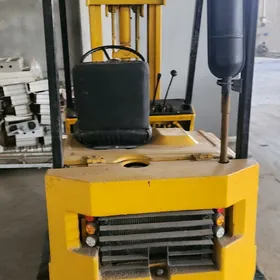 Komatsu 830E-AC 2000