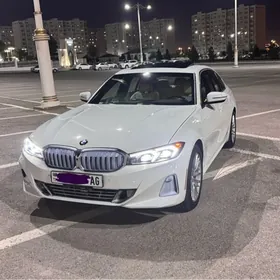 BMW 330 2023