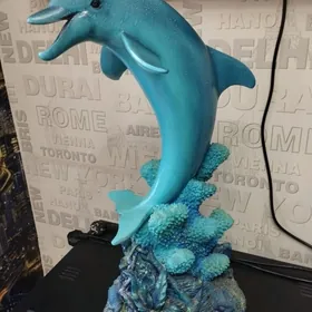 dilfin statuetka