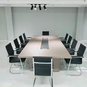 Konferensiya stol Столь