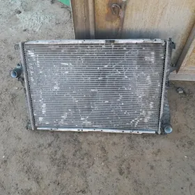Radiator E39
