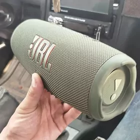 JBL CHARGE 5