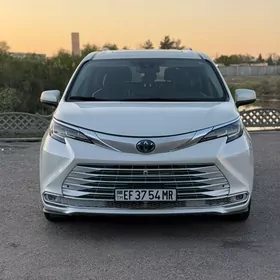 Toyota Sienna 2021