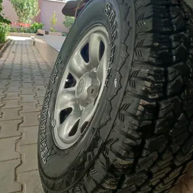 Hilux Hayluks fortuner 16lyk diska balon