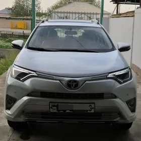 Toyota RAV4 2018