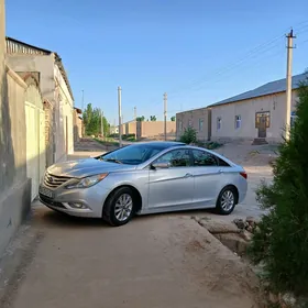 Hyundai Sonata 2012