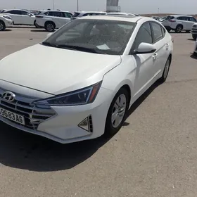 Hyundai Elantra 2019