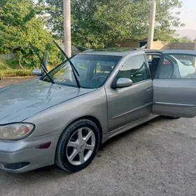 Infiniti I30 2000