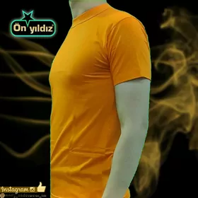 Ön ýyldyz  futbolka