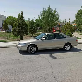 Toyota Camry 2001