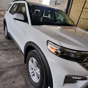 Ford Explorer 2021