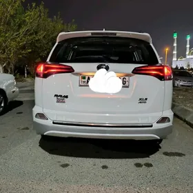 Toyota RAV4 2018