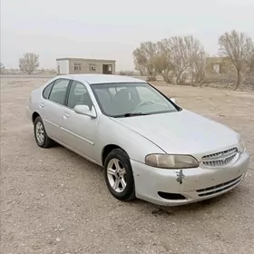 Nissan Altima 2001