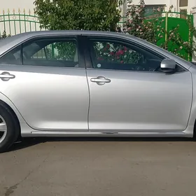 Toyota Camry 2013